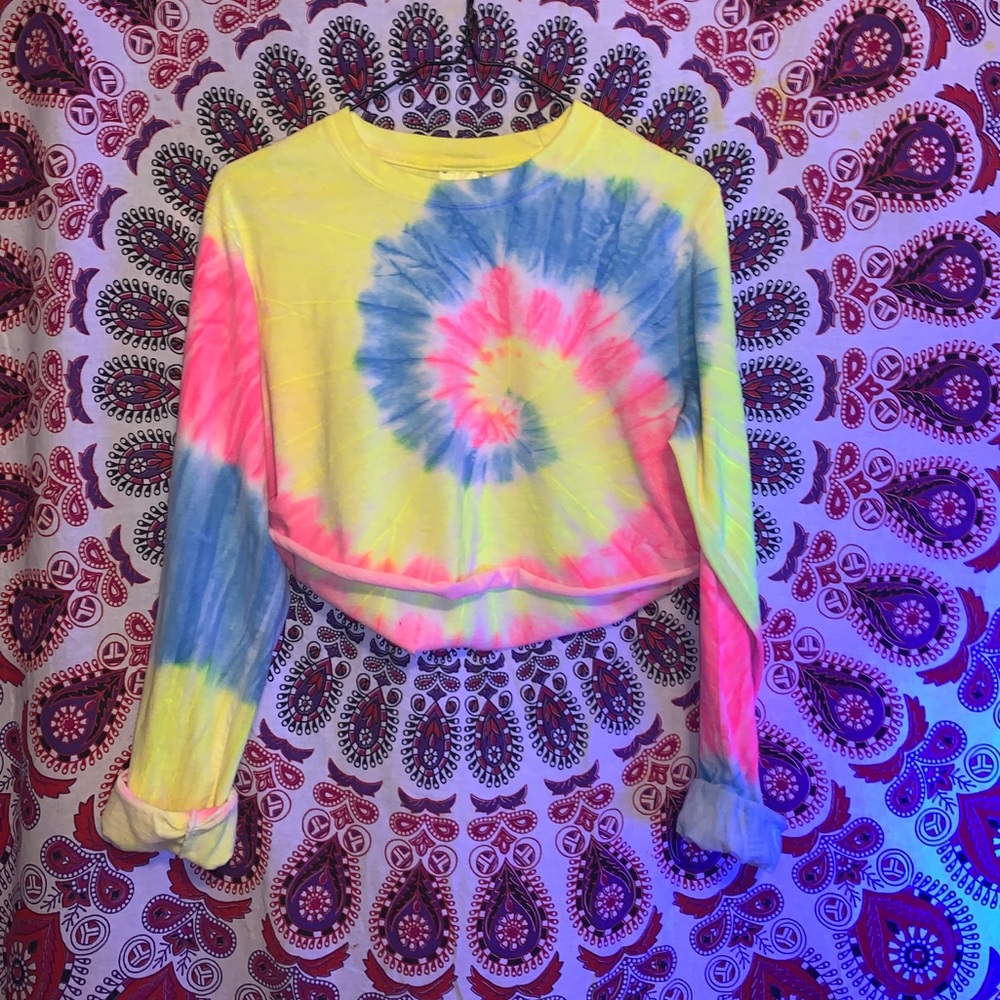 Neon tie dye Longsleeve crop top